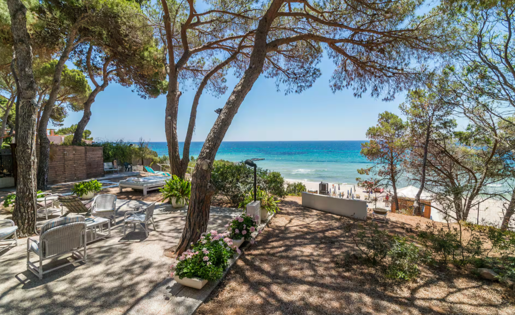 Best Beachfront Airbnbs of 2026 In the U.S., Mexico, Europe, & Bali