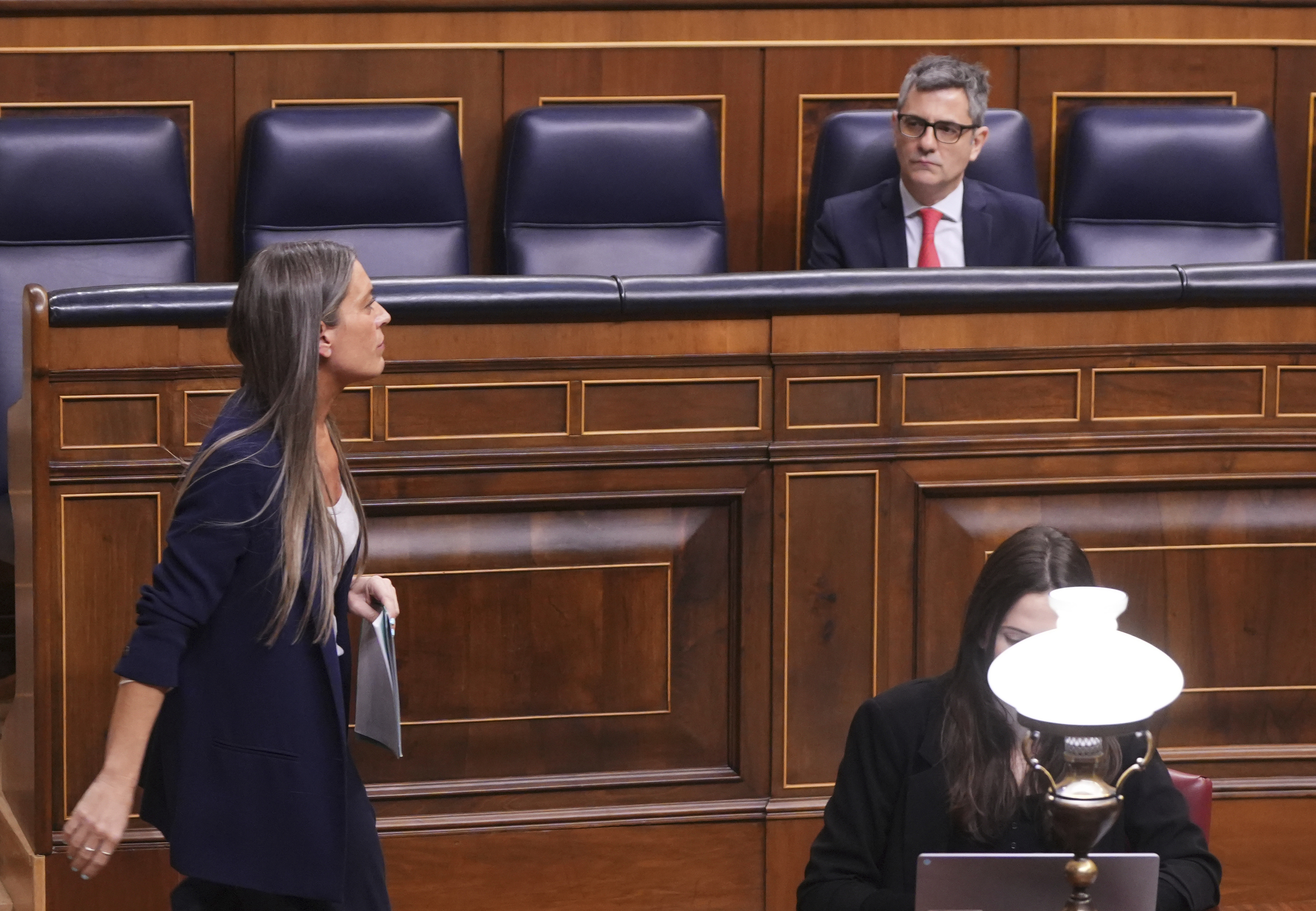 Nogueras, ante Bola�os, el ministro de la Presidencia.