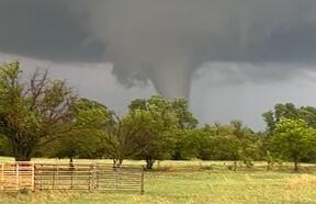 enid-oklahoma-tornado-042326.jpg 