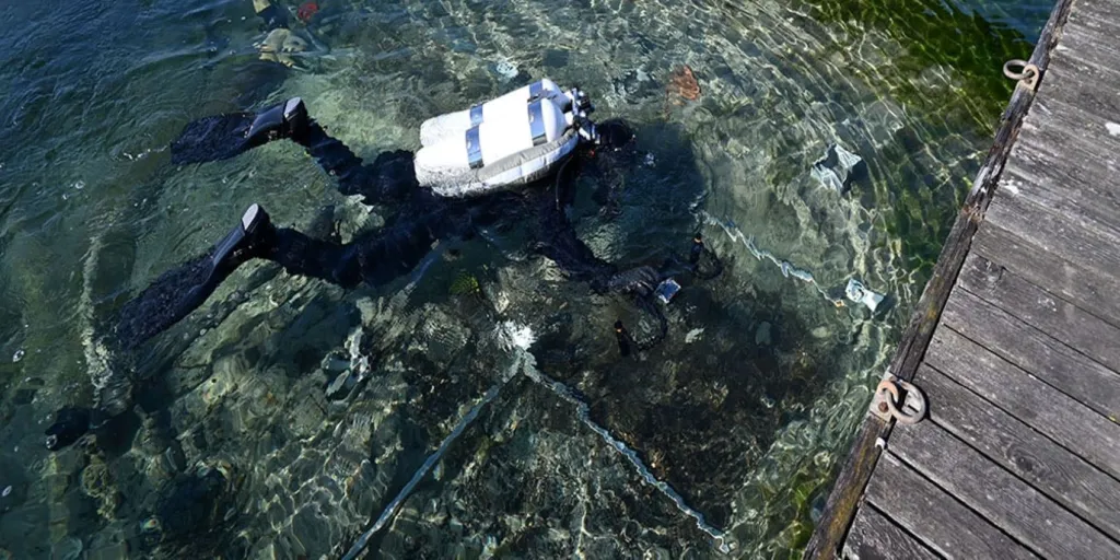 Exploración en las aguas del lago