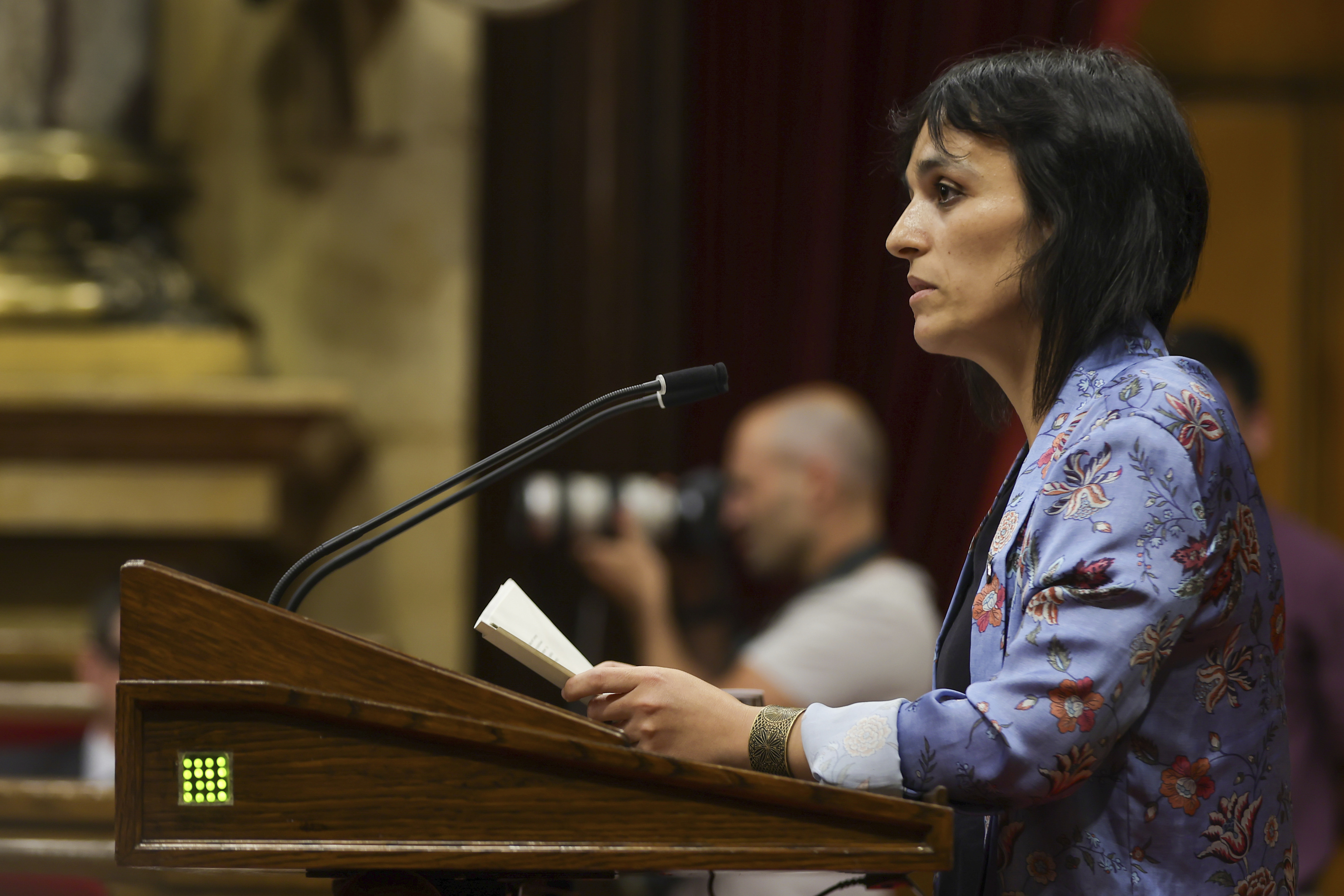 La l�der de Alian�a Catalana, S�lvia Orriols, en el Parlament.