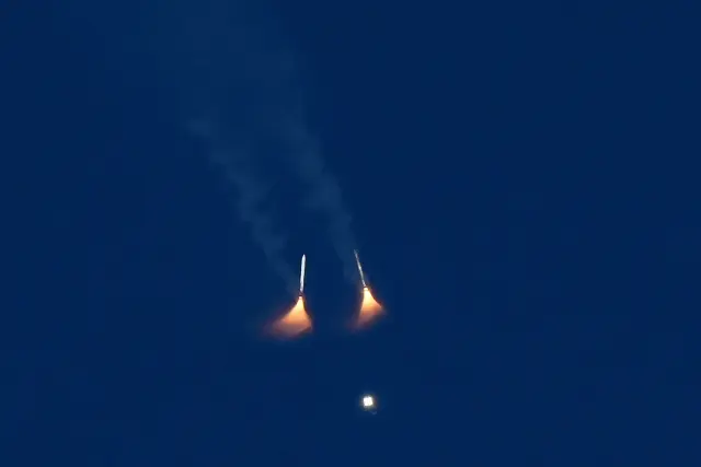 Artemis II se desprende de los propulsores