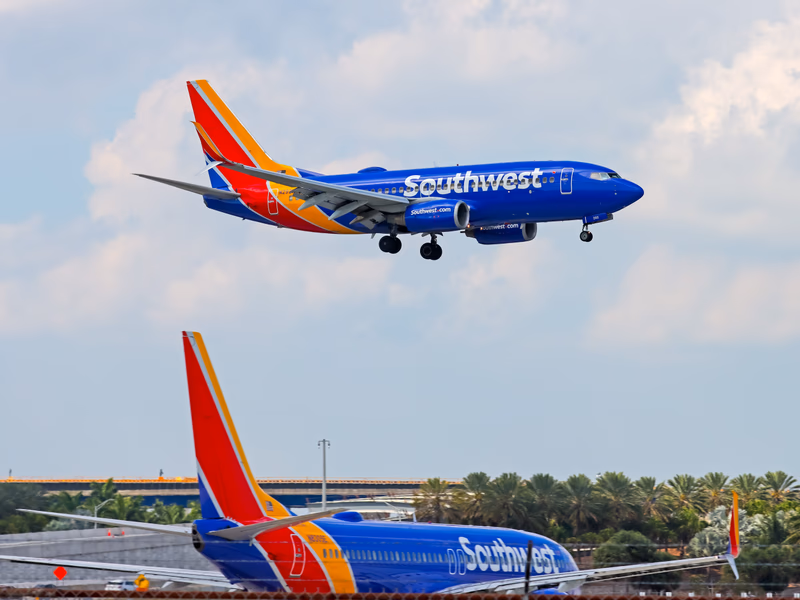 This Boeing 737-7H4 type code B737 is Operation by Southwest Airlines. The registration number is N292WN. Landing at Fort Lauderdale Hollywood International Airport(FLL).