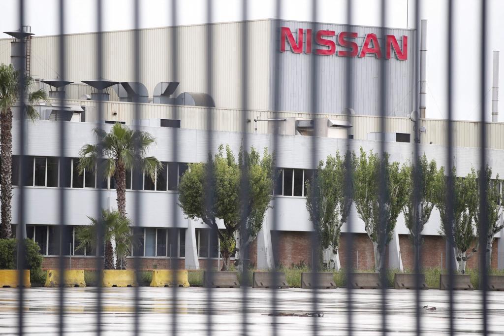 Vista exterior de la planta de Nissan en la zona franca de Barcelona