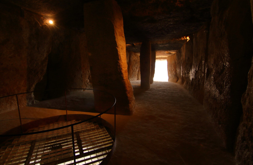 Translated from Spanish: Dolmen of Menga, interior view from the bottom of the dolmen, April 15, 2026.