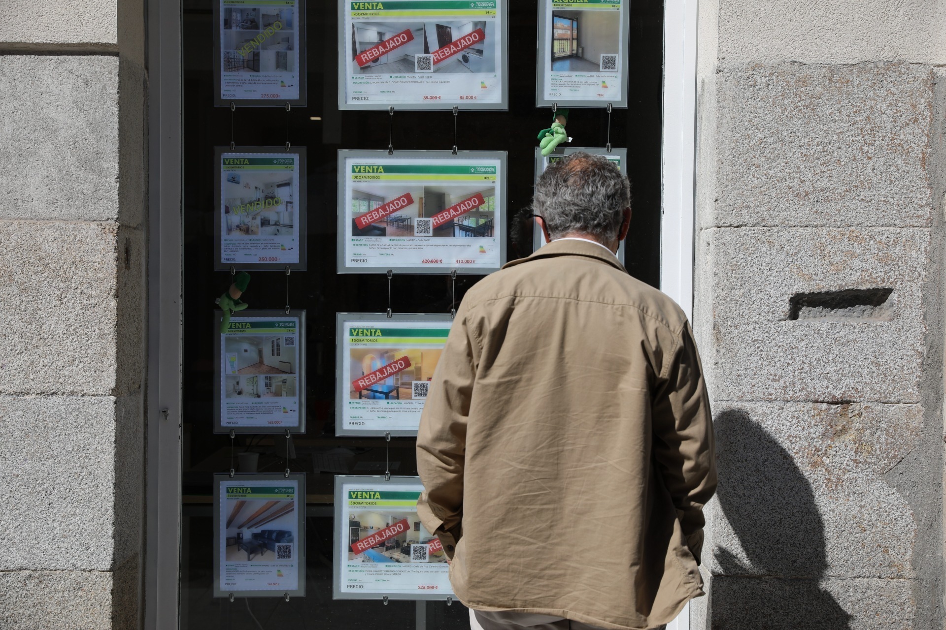Anuncios de viviendas.