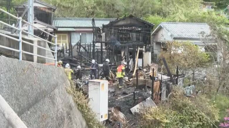 愛南町で住宅火災　焼け跡から１人の遺体が見つかる　【愛媛】｜FNNプライムオンライン