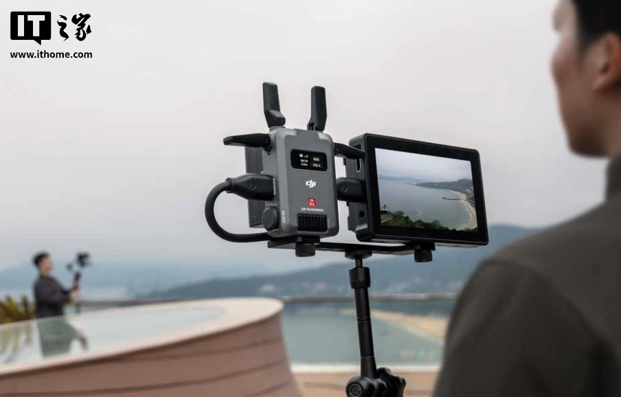 大疆推出 2026 版 DJI RS 4 Pro 套装:附稳定器本体及 DJI SDR 图传,7999 元