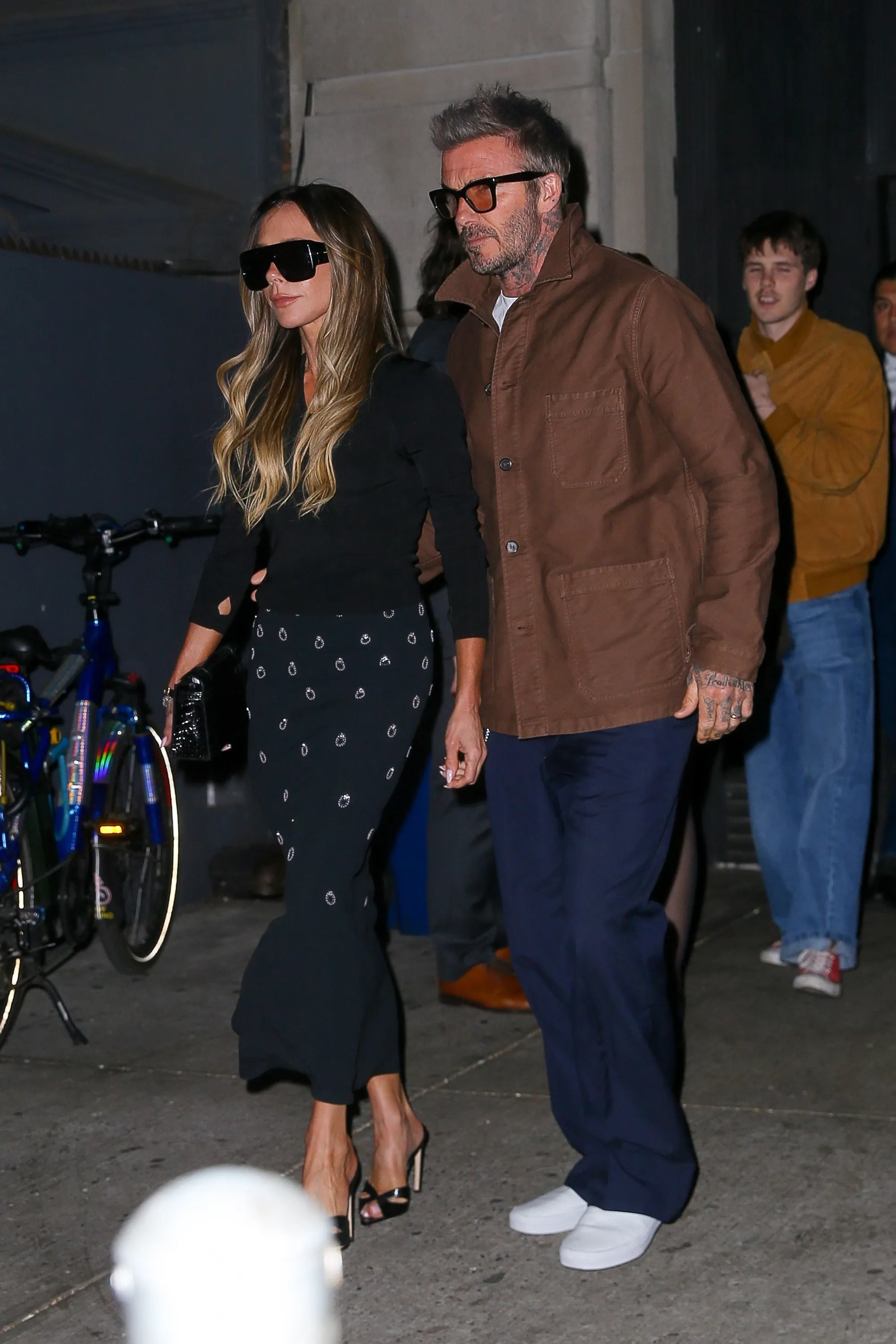EXCLUSIVE New York NY David Beckham and Victoria Beckham were seen having dinner with their children Harper and Cruz...