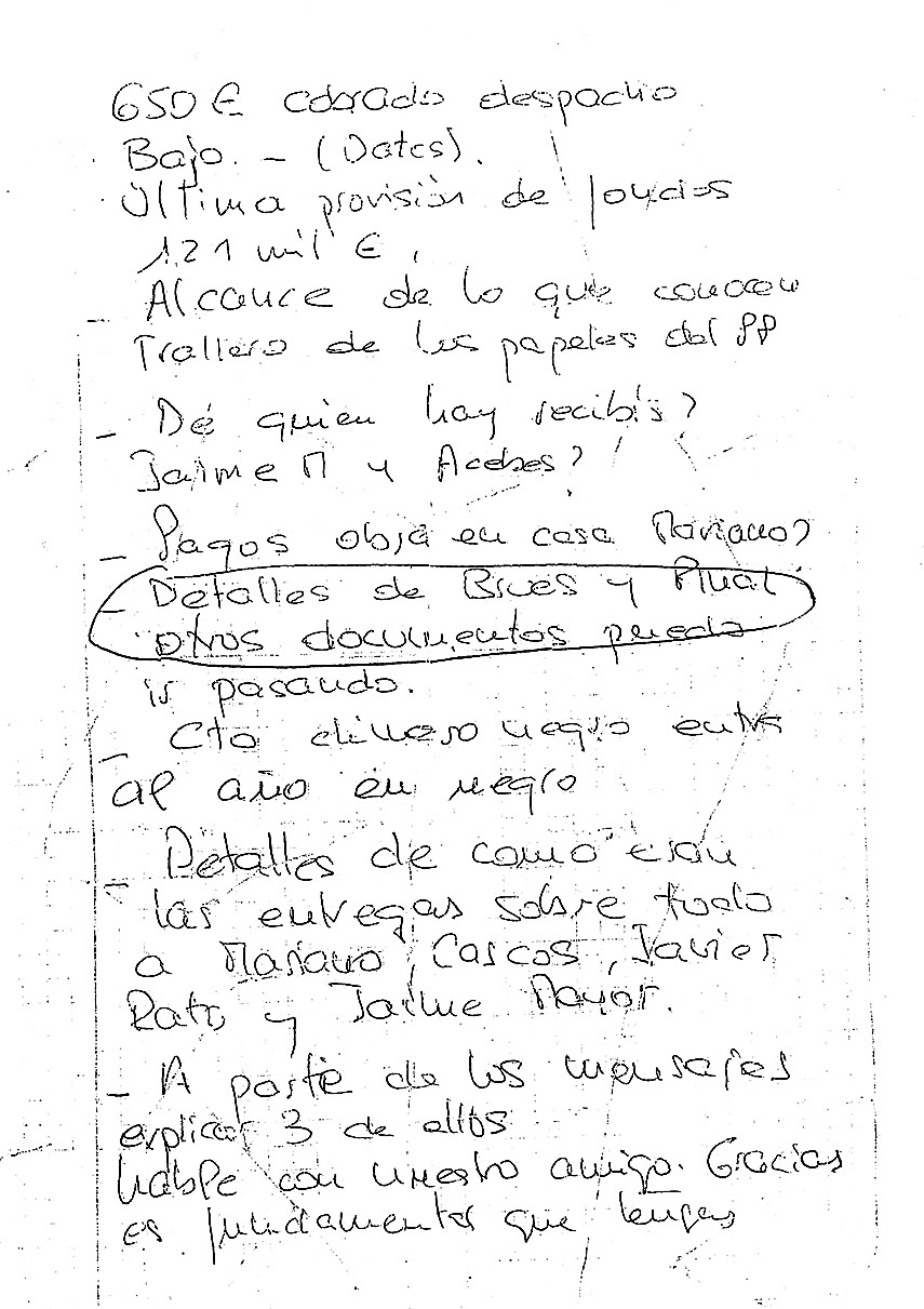 Anotaciones de Rosal�a Iglesias en un manuscrito.