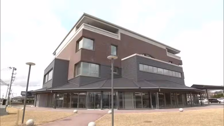 八郎潟町議会、病気療養中の畠山菊夫町長への不信任案提出へ　意識戻らず、家族から辞職の要請書　秋田｜FNNプライムオンライン