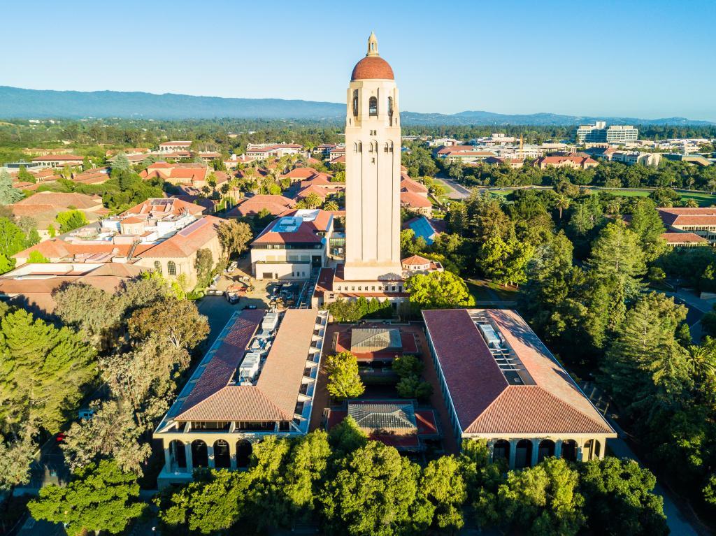 Vista de la Universidad de Stanford.