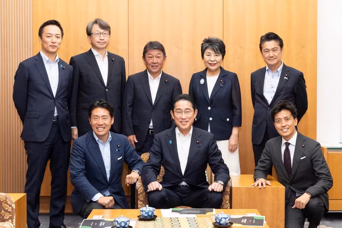 厚労大臣政務官に就任　2023年9月