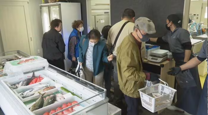 八千穂漁業 直売所