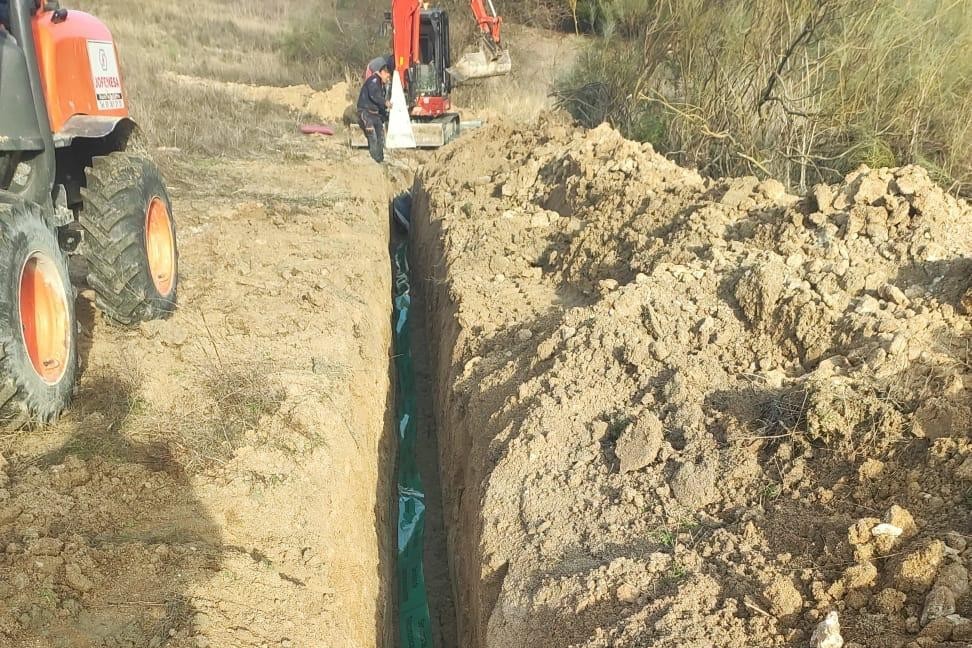 Las obras para instalar la fibra �ptica en Villamantilla