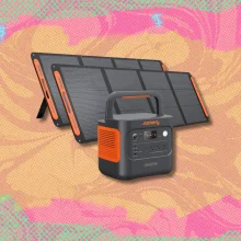 Jackery Explorer 2000 v2 Portable Power Station