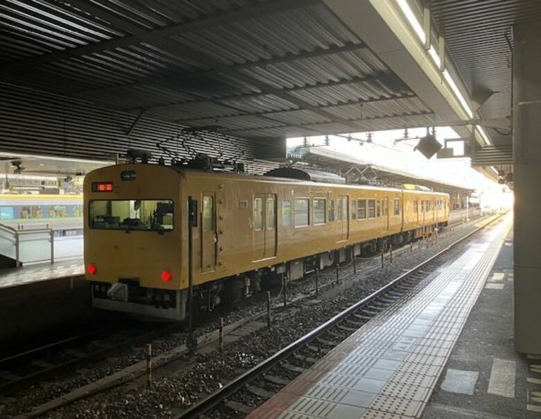 ３月まで岡山・山陰の伯備線などで活躍「食パン電車」　京都鉄道博物館で特別公開へ｜FNNプライムオンライン