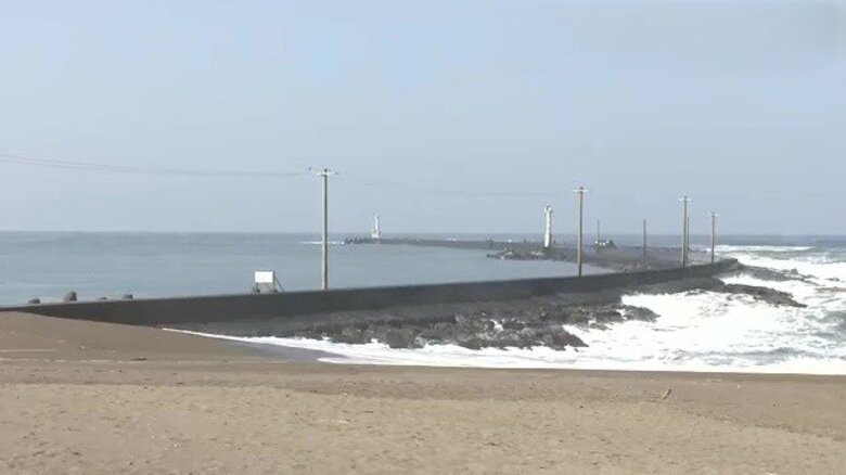 三国サンセットビーチ沖に身元不明の男性遺体　釣り中に海に転落のベトナム人技能実習生との関連含め調査　福井海上保安署｜FNNプライムオンライン