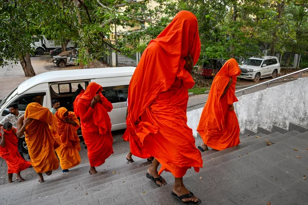 TOPSHOT-SRI LANKA-THAILAND-DRUGS-CRIME 