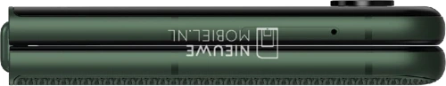 摩托罗拉 razr 70+ 折叠手机渲染图曝光:欧规续航逼近 49 小时