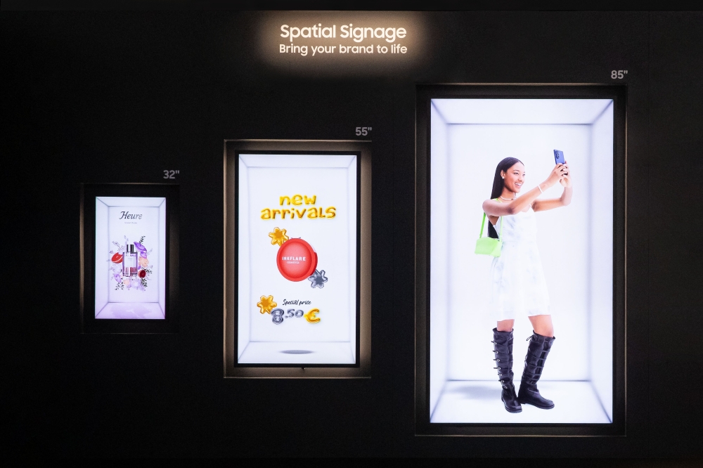 Samsung’s glasses-free 3D display, Spatial Signage
