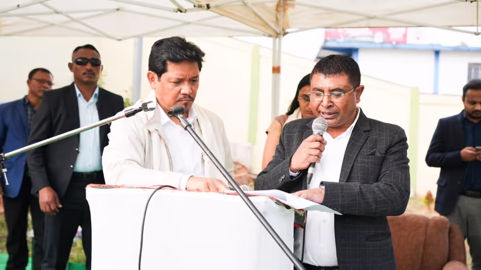 Meghalaya CM engages with residents of Ksehkohlong during ‘CM Connect’ programme Meghalaya CM engages with residents of Ksehkohlong during ‘CM Connect’ programme
