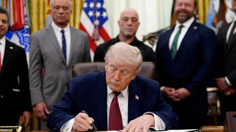 Congelato il vertice di pace: Usa e Iran litigano su tutto, poi la proroga della tregua