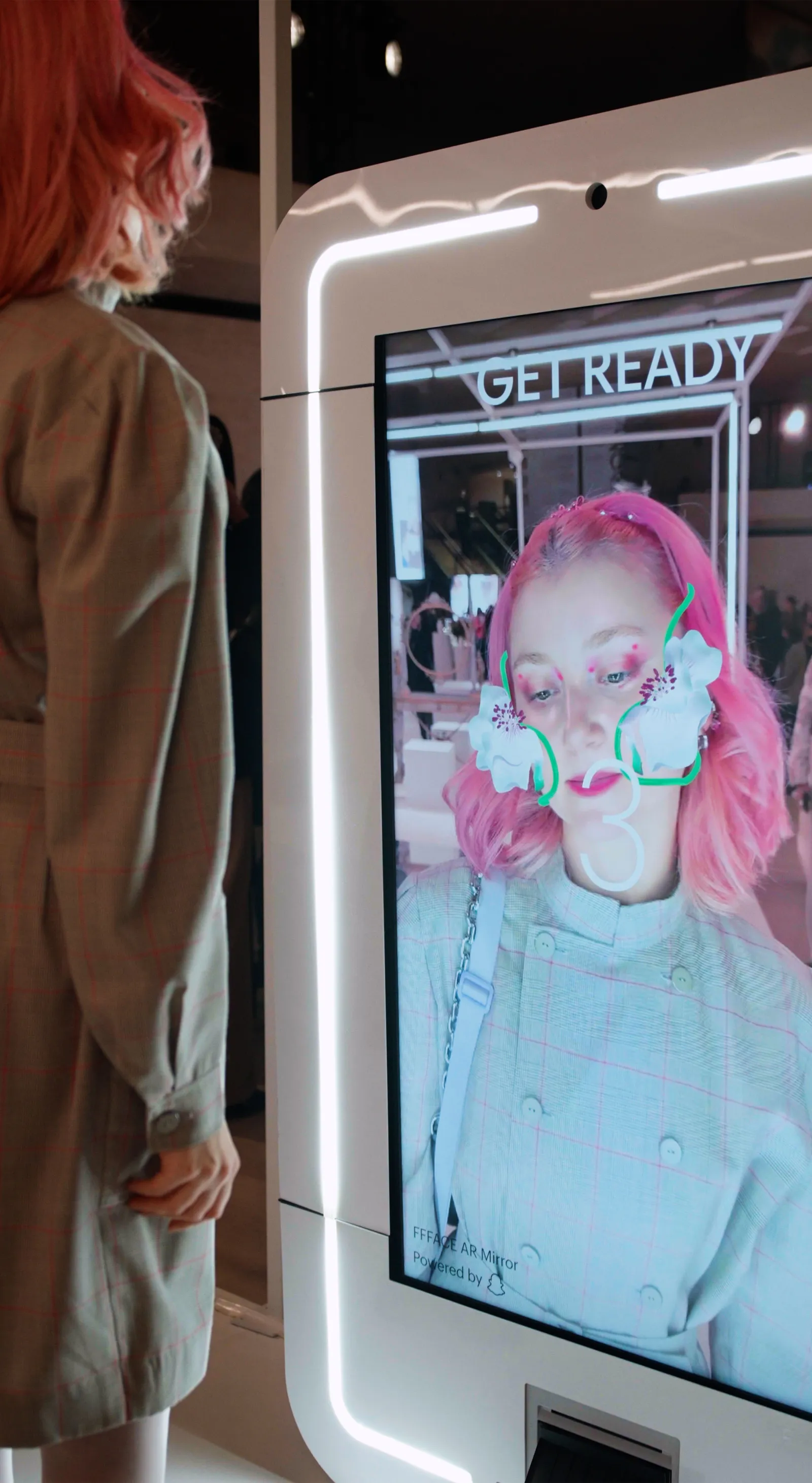 Fffaces smart mirror activation for L'Oral at the Louvre.