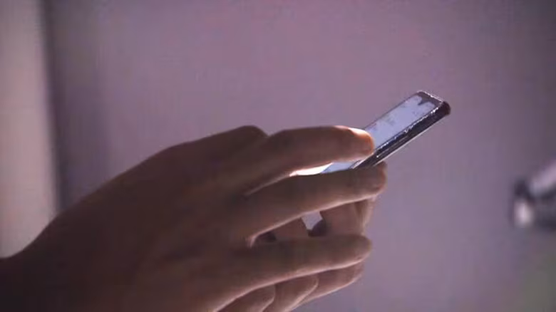 「携帯の未納料金がある」電話会社からの請求と思い込み…30万円だまし取られる　坂井市の60代女性　コンビニ店員の“気付き”で被害発覚　福井｜FNNプライムオンライン