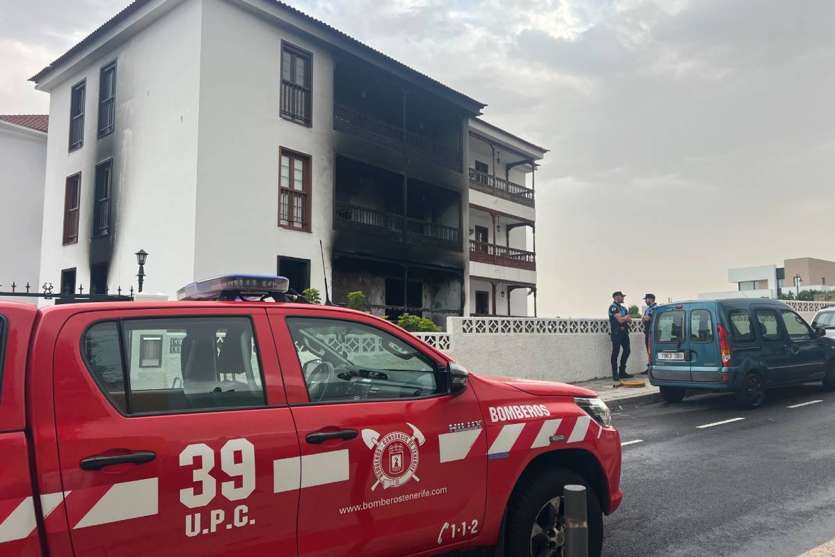 El edificio incendiado.