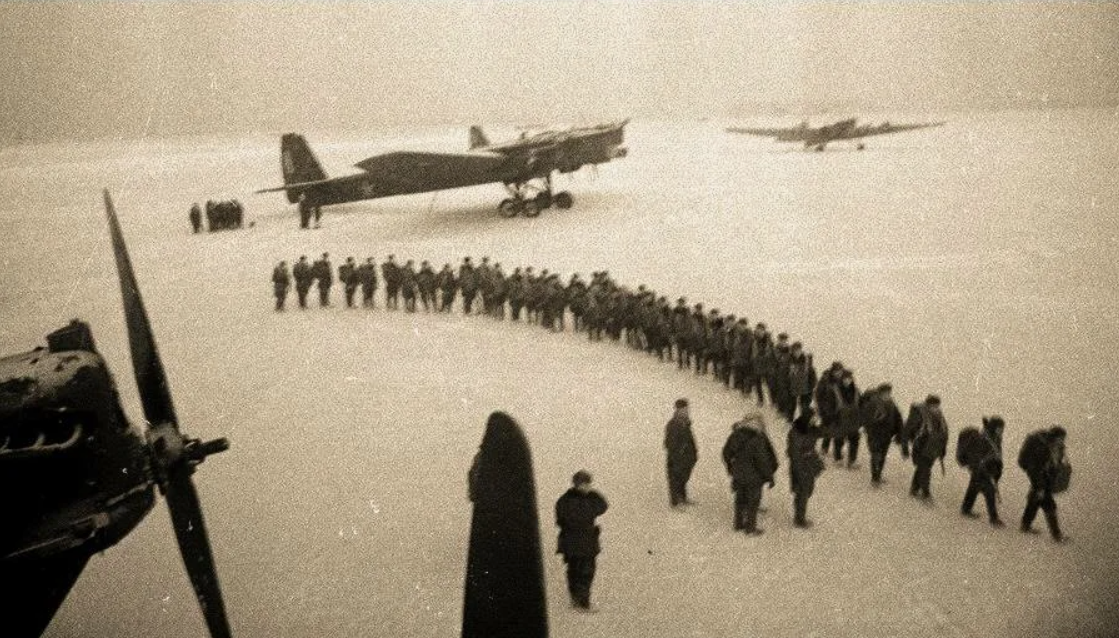 Грандиозный, героический и трагический Вяземский десант 1942-го — одна из наиболее славных страниц отечественных воздушно-десантных войск Грандиозный, героический и трагический Вяземский десант 1942-го — одна из наиболее славных страниц отечественных воздушно-десантных войск