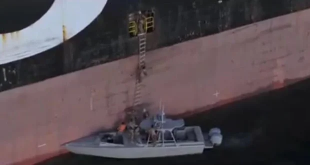 iran-strait-hormuz-ship-attack.jpg 