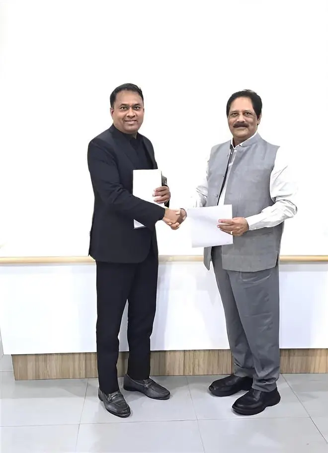 S Soundararadjane, Chief Executive Officer of HyFarm, and KRK Reddy, Managing Director, Sri BioAesthetics, sign MoU to develop and evaluate a preventive, microbiome-driven soil immunity model tailored specifically for India’s potato industry. S Soundararadjane, Chief Executive Officer of HyFarm, and KRK Reddy, Managing Director, Sri BioAesthetics, sign MoU to develop and evaluate a preventive, microbiome-driven soil immunity model tailored specifically for India’s potato industry.