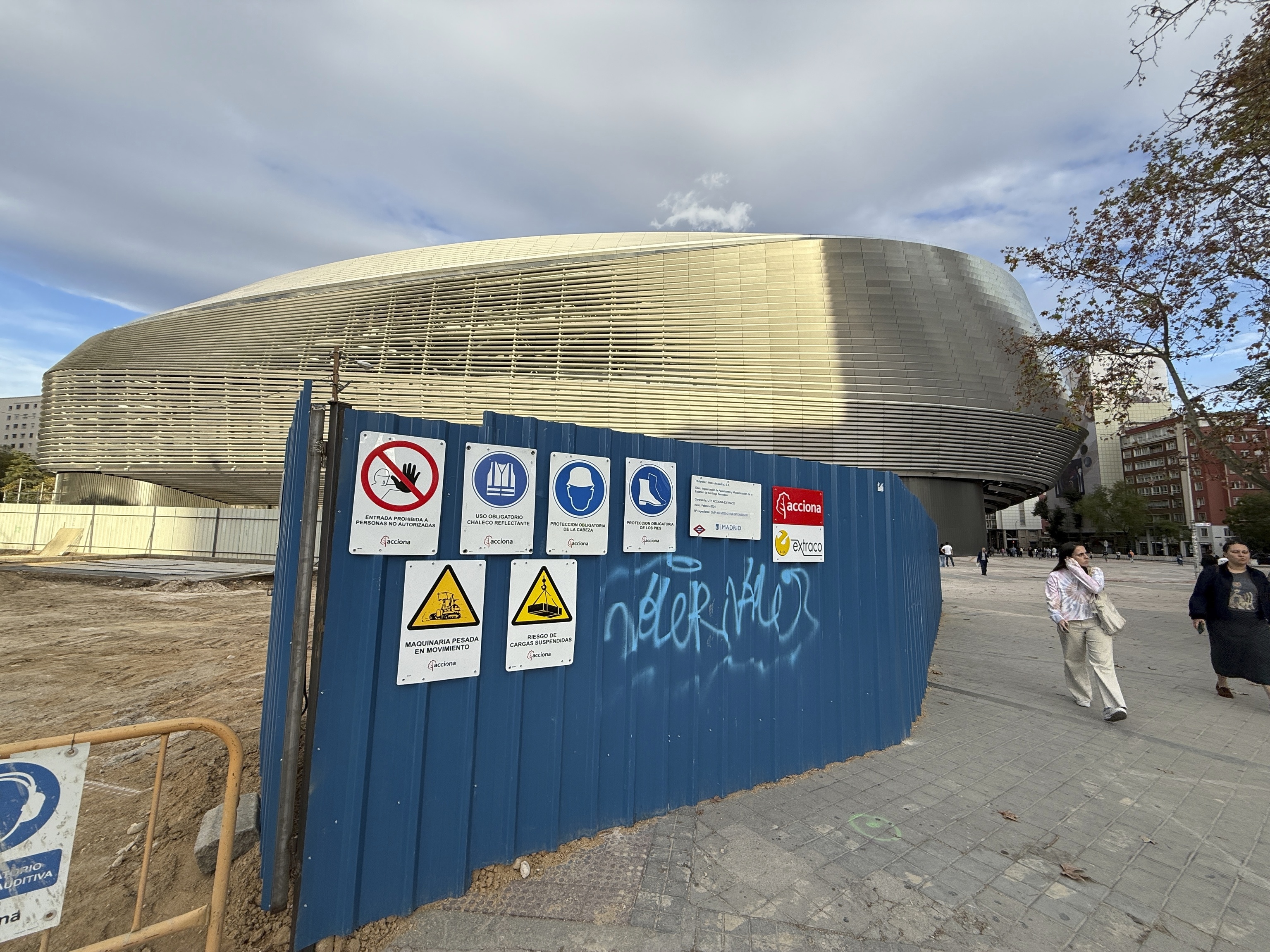 Obras suspendidas del aparcamiento de Castellana.