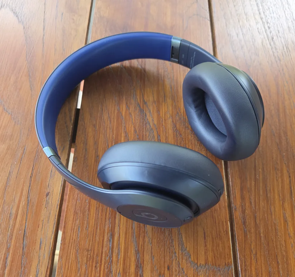 11 Best Noise-Canceling Headphones of 2026: Top Tested, Reviewed Picks