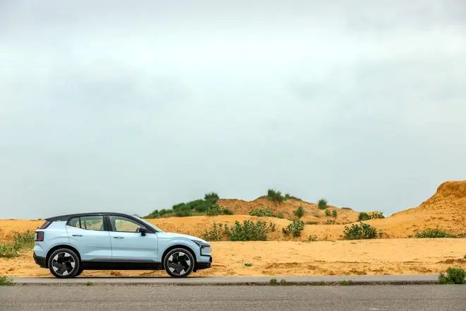 The EX30’s steering is light but precise, making the SUV an excellent tool for urban driving The EX30’s steering is light but precise, making the SUV an excellent tool for urban driving