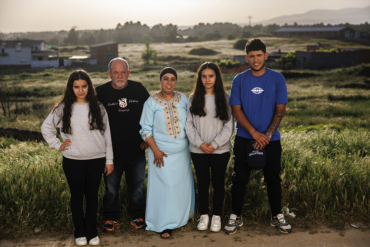 José María Cuesta junto a su mujer, Fouzia Belardi, y tres de sus cuatro hijos, Juan José, María y Yasmín.