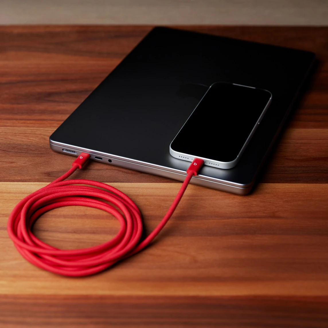 229 元:苹果 Beats 推出 3 米 USB-C 转 USB-C 编织连接线