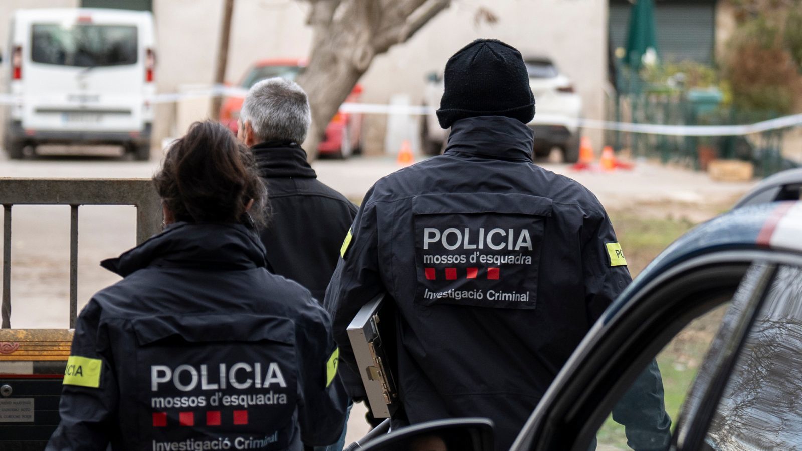 Un herido grave tras recibir varios disparos en el barrio de Sants de Barcelona