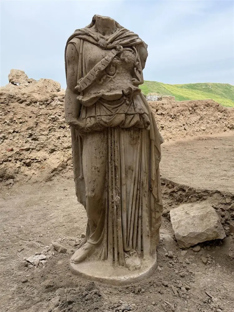 2,000-year-old statue of Athena found in theater of Biblical city of Laodicea