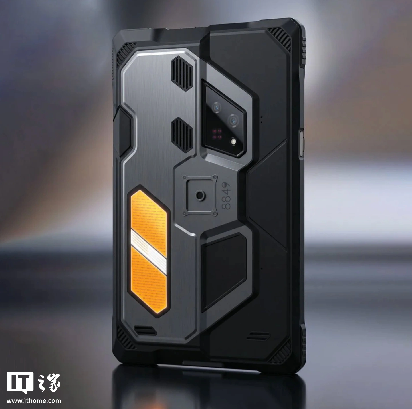 8849 推出 Tank Pad Ultra 平板电脑:内置 1080P 投影仪及夜视仪,599 美元起