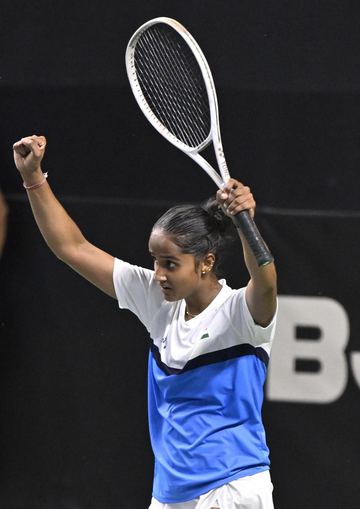 The 383rd-ranked Vaishnavi overcame Sohyun, ranked 276th, in an intense two-hour 17-minute battle marked by frequent breaks of serve, long rallies and a medical timeout by the Indian. The 383rd-ranked Vaishnavi overcame Sohyun, ranked 276th, in an intense two-hour 17-minute battle marked by frequent breaks of serve, long rallies and a medical timeout by the Indian.