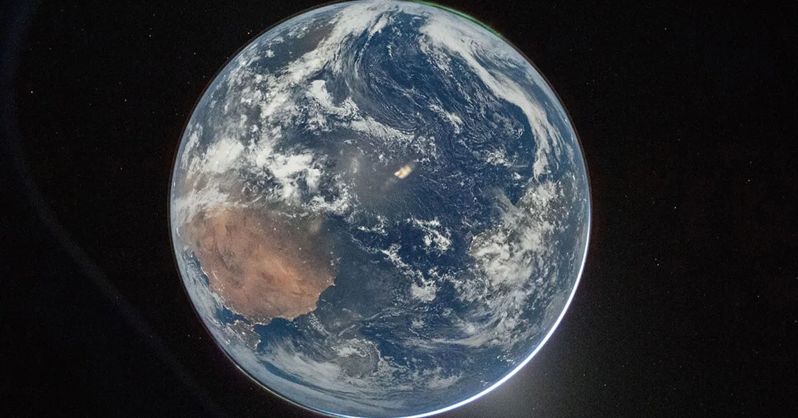 NASA astronaut and Artemis 2 mission commander Reid Wiseman took a moment to snap a breathtaking photo of the full Earth.