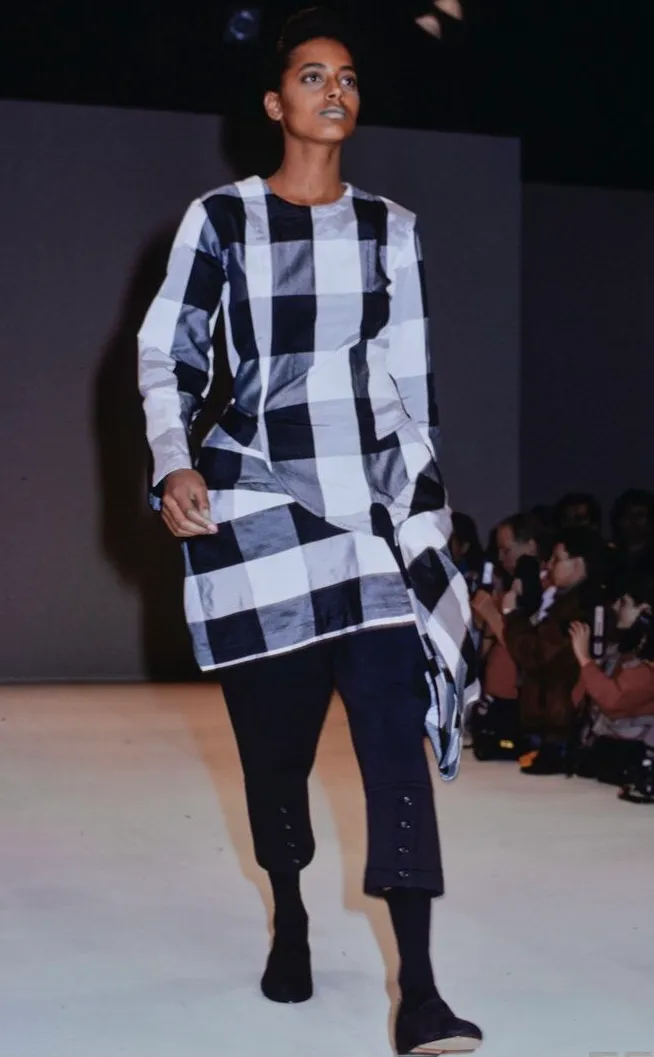 Image may contain Fashion Person Clothing Long Sleeve and Sleeve