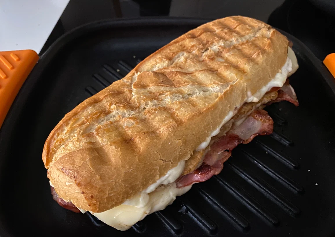 Montadito piripi. El mítico bocadillo sevillano