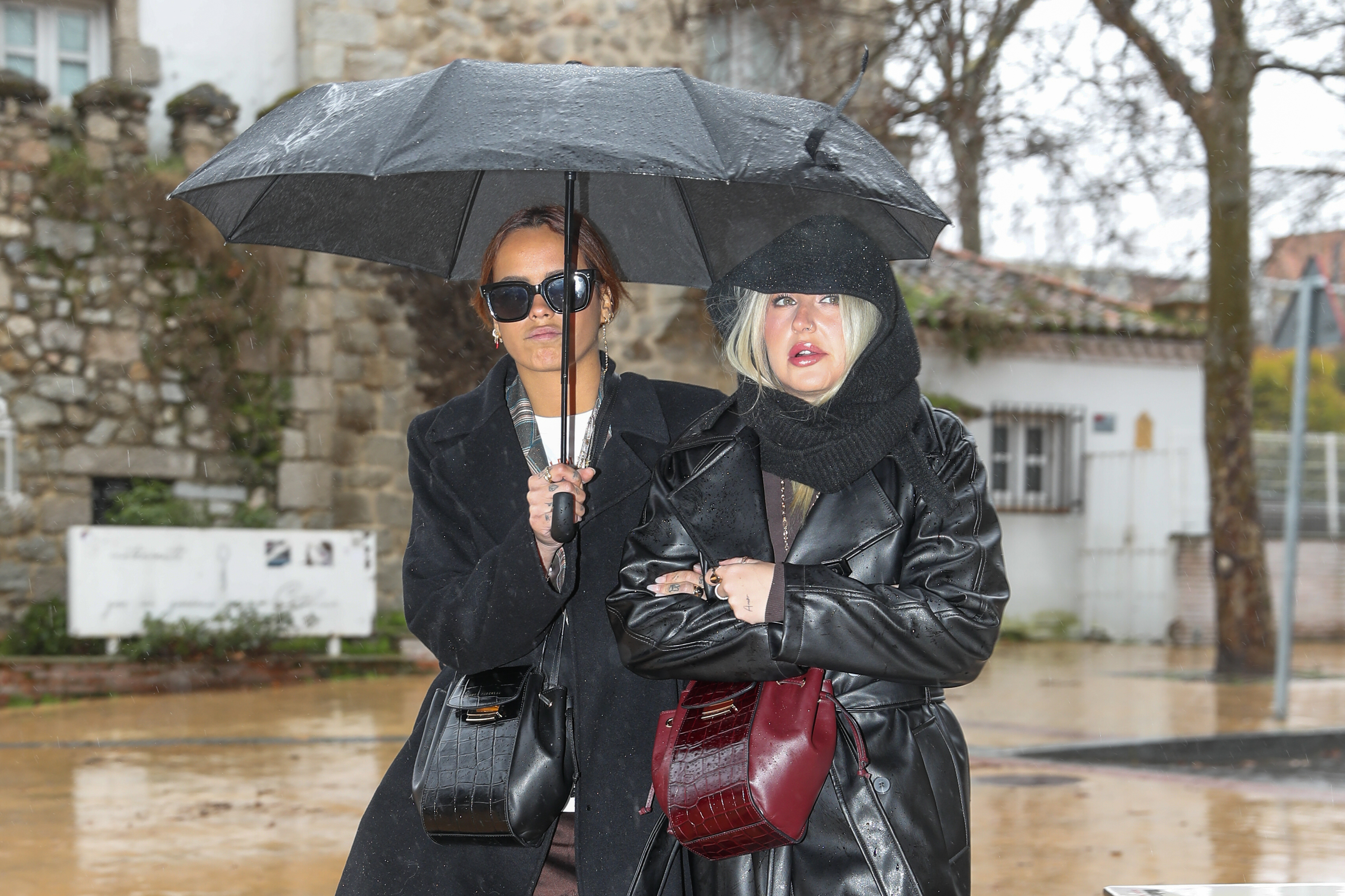 Gloria Camila y Roc�o Flores.