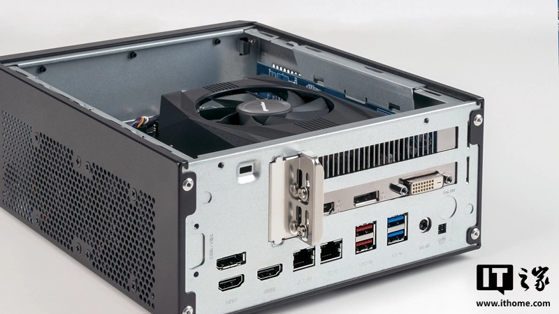 浩鑫 XPC Barebone XB860G2 准系统迷你主机发布:支持酷睿 Ultra 200 系列 CPU、可装独显