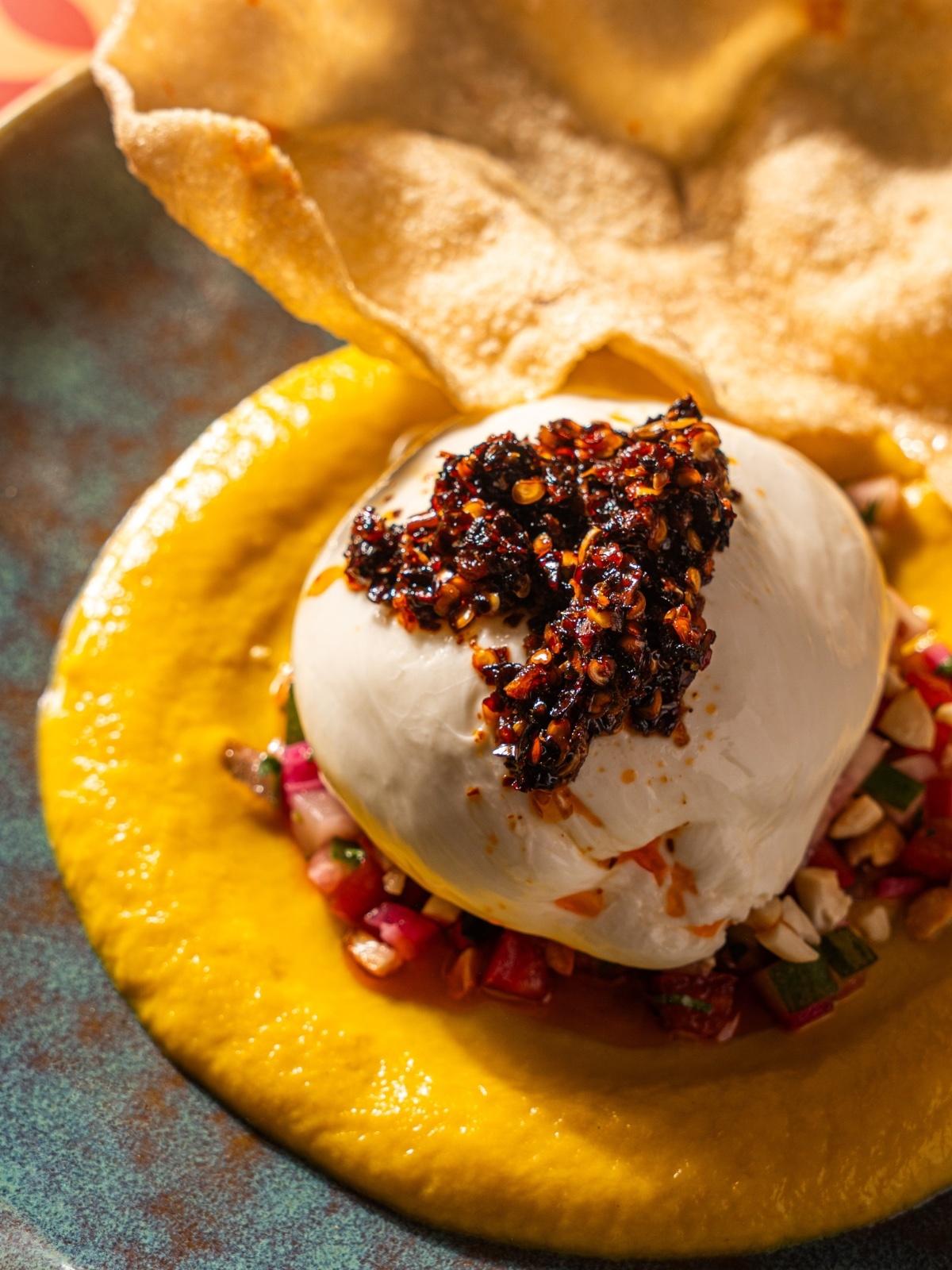 Burrata masala pappad