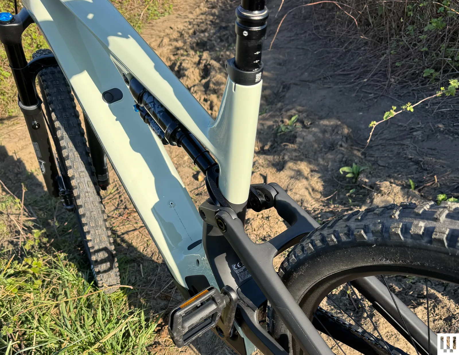 Image may contain Machine Wheel Bicycle Transportation Vehicle and Scooter