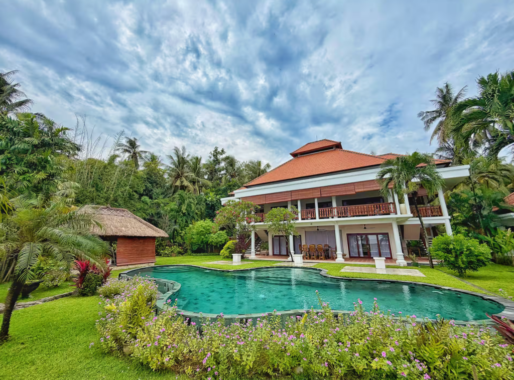 Best Beachfront Airbnbs of 2026 In the U.S., Mexico, Europe, & Bali